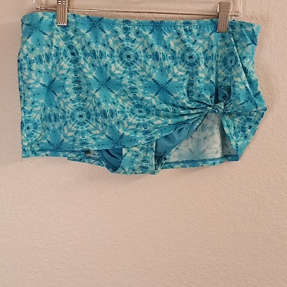 ROD BEATTIE  Beachy Party Cruise Tie Dye Size 12  turquoise-white colors B13 - Picture 2 of 11